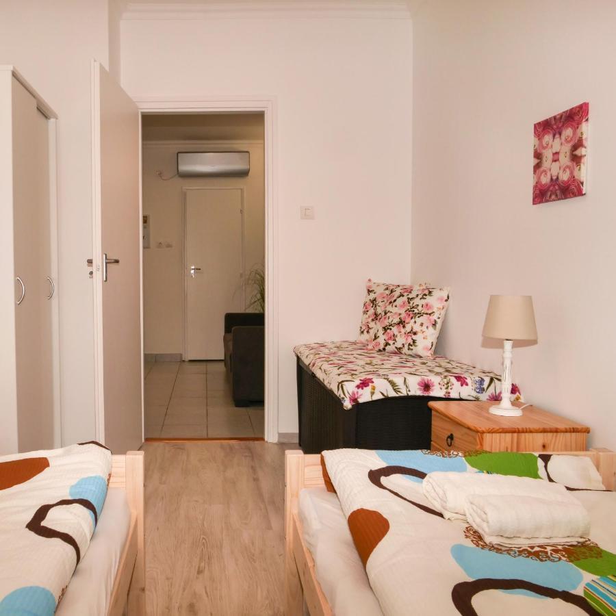 Cseresznyes Apartman Berekfürdő Exterior foto